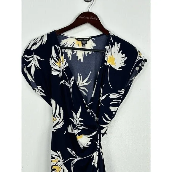Maggy London Women Sz 8 Navy And Yellow Tropical Floral Cap Sleeve Wrap Dress N4 - Picture 4 of 11